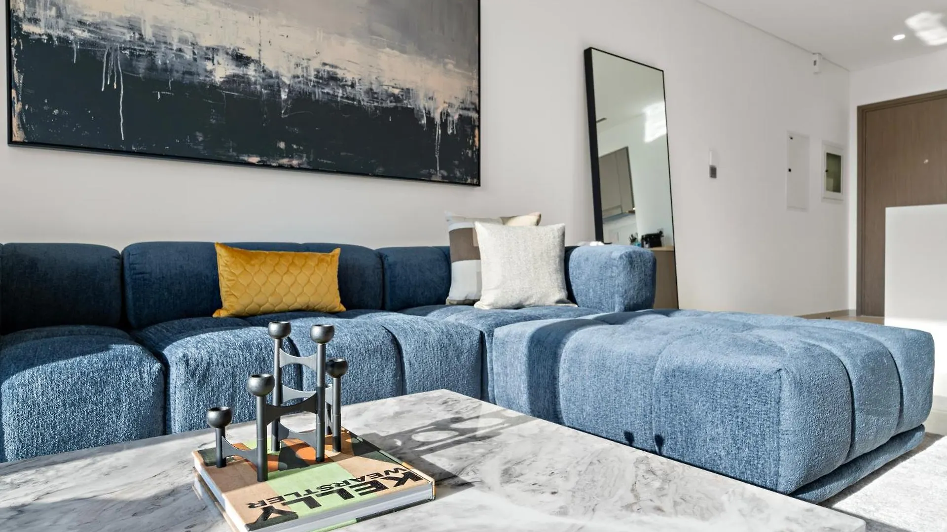 Ferienwohnung Elegant 1Br In Grande Downtown With Pool Dubai