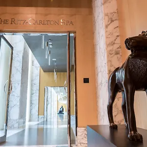 Otel Ritz Carlton Difc Downtown, Dubai